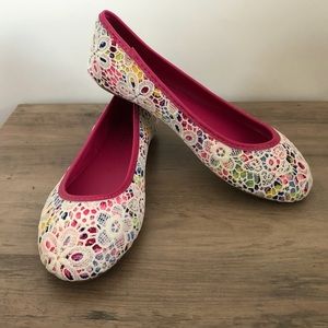 Bamboo Clore Pink Flats with Floral Design